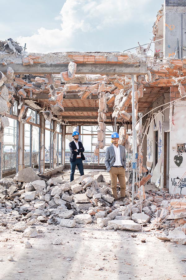 Les deux gérants de l'entreprise KS groupe : Edouard et Jérôme Sauer à Bischheim. Photo : Hugues François