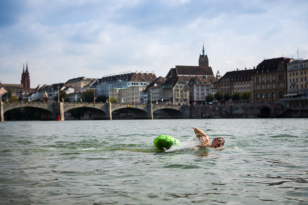 Nager dans le rhin ©Greg Matter