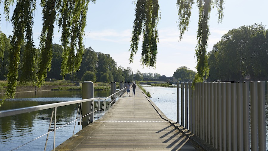 Ponton au parc du Heyritz à Strasbourg © Simon Pagès