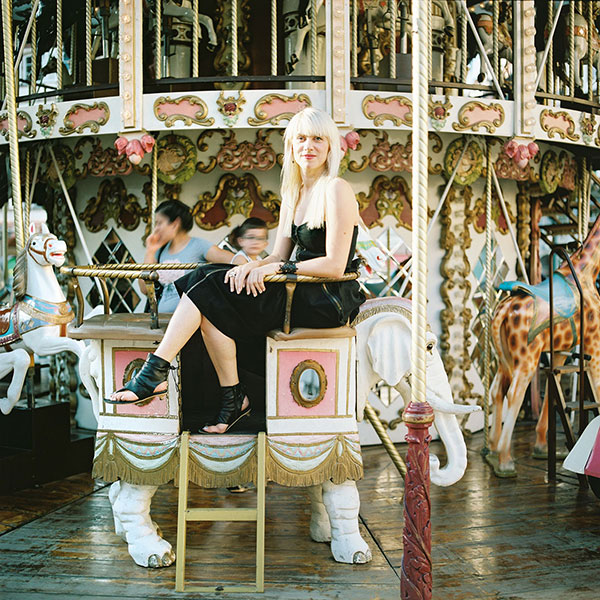 VERONIQUE-SCHOENY créatrice de mode à Strasbourg photographiée par Christophe Urbain