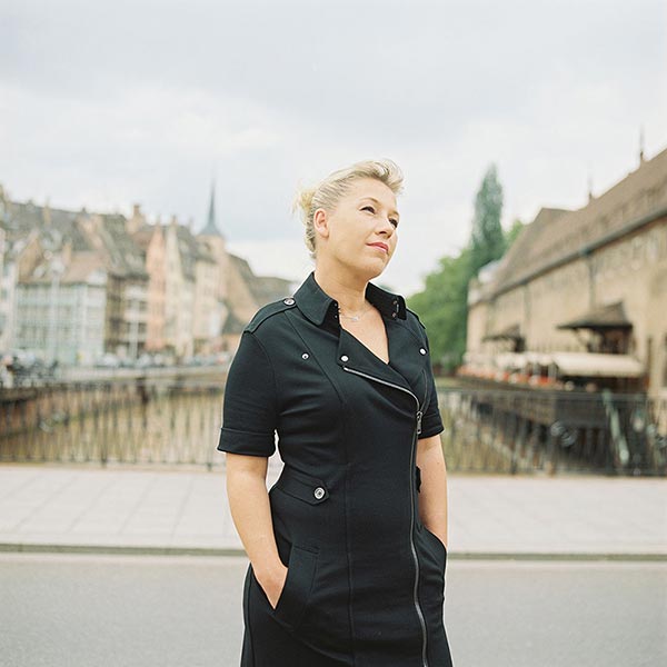 Claire lise directrice de l’Hôtel Beaucour à Strasbourg photographiée par Christophe Urbain