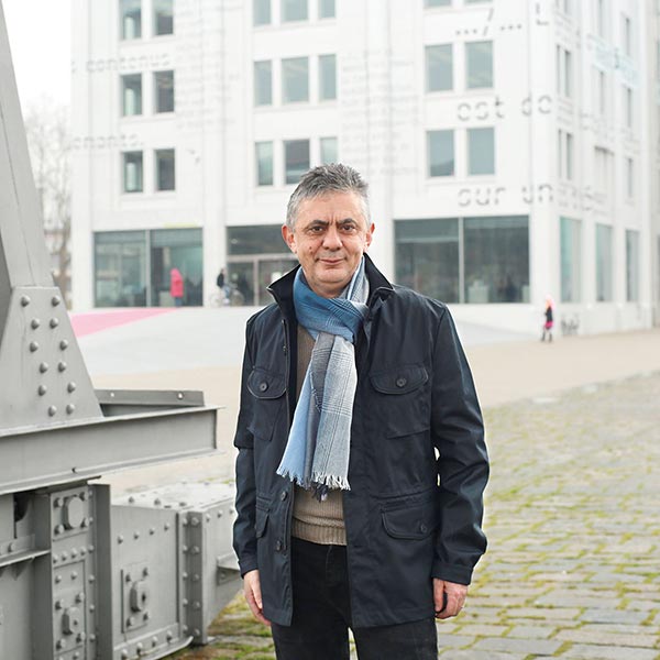 Azdine Zeltout chef d'entreprise à Strasbourg photographié par Nathalie Savey