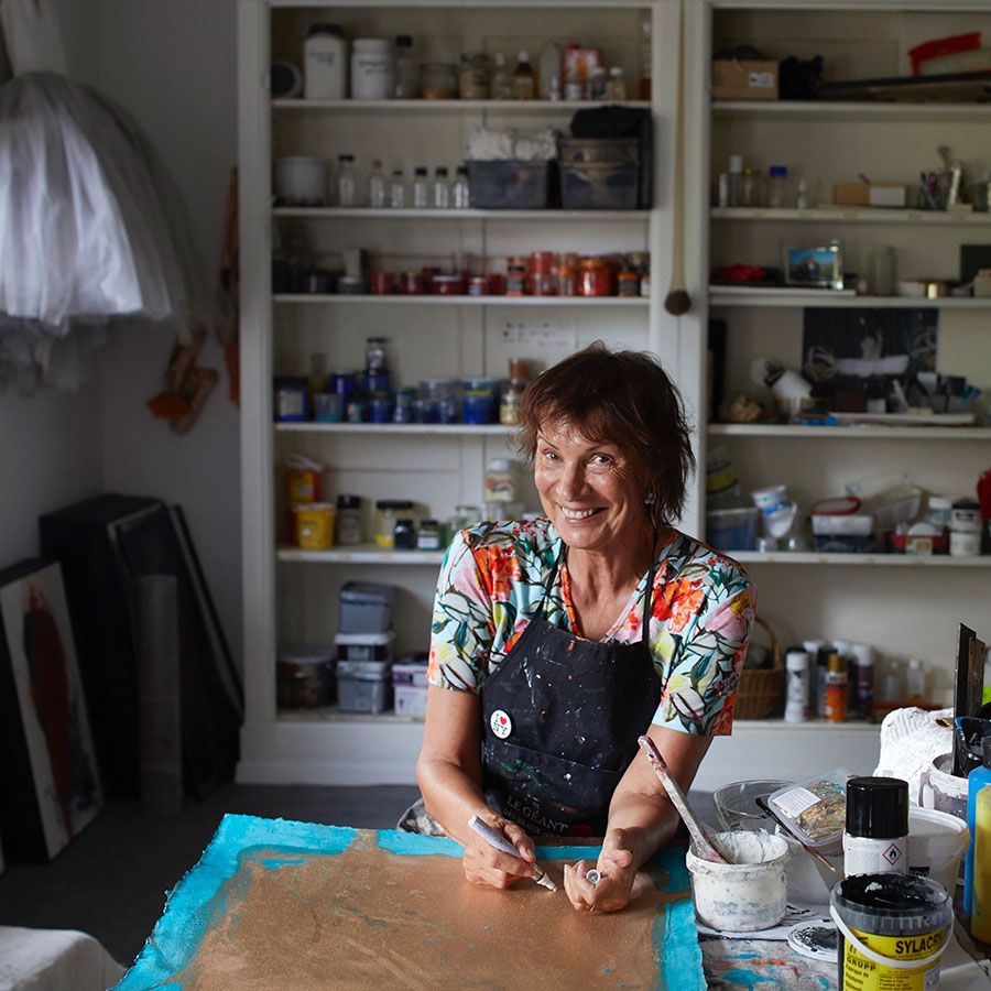 ZUT-HAGUENAU—Marilou Jung, scientifique et artiste peintre, photographiée dans son atelier ©Estelle Hoffert