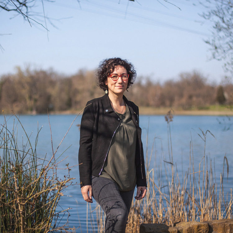 ZUT-HAGUENAU—Christine Jaouen, directrice de l’office de tourisme du Pays Rhénan, photographiée à la zone de loisirs du Staedly à Roeschwoog. © Tanguy Clory