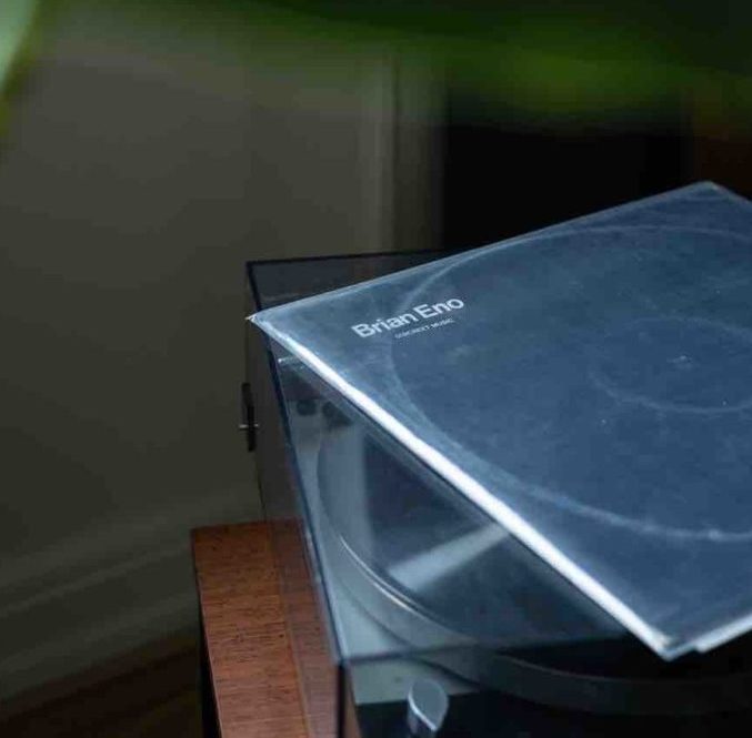 Le vinyle de Brian Eno, "Discreet music". ©Christophe Urbain